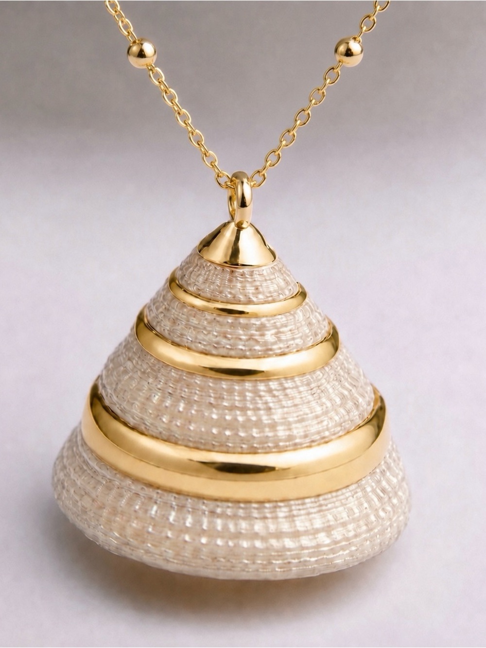 “Trochus” Troca Cone Snail Pearlescent Spiral Gold Dipped Shell Mermaid Necklace - Picture 5 of 6